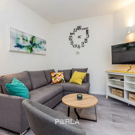 House In A Quiet Location Near Pula Konukevi 3*