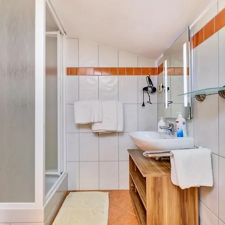 House In A Quiet Location Near Pula Gasthuis 3*
