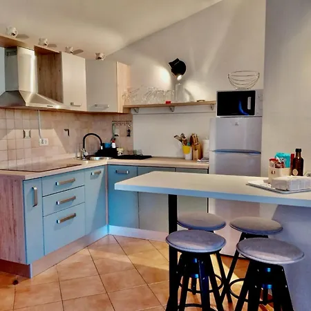 House In A Quiet Location Near Pula Guest house
